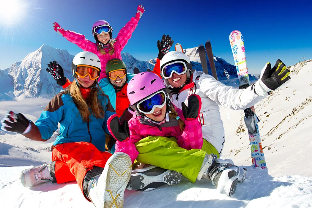 Group of friends enjoying ski holiday